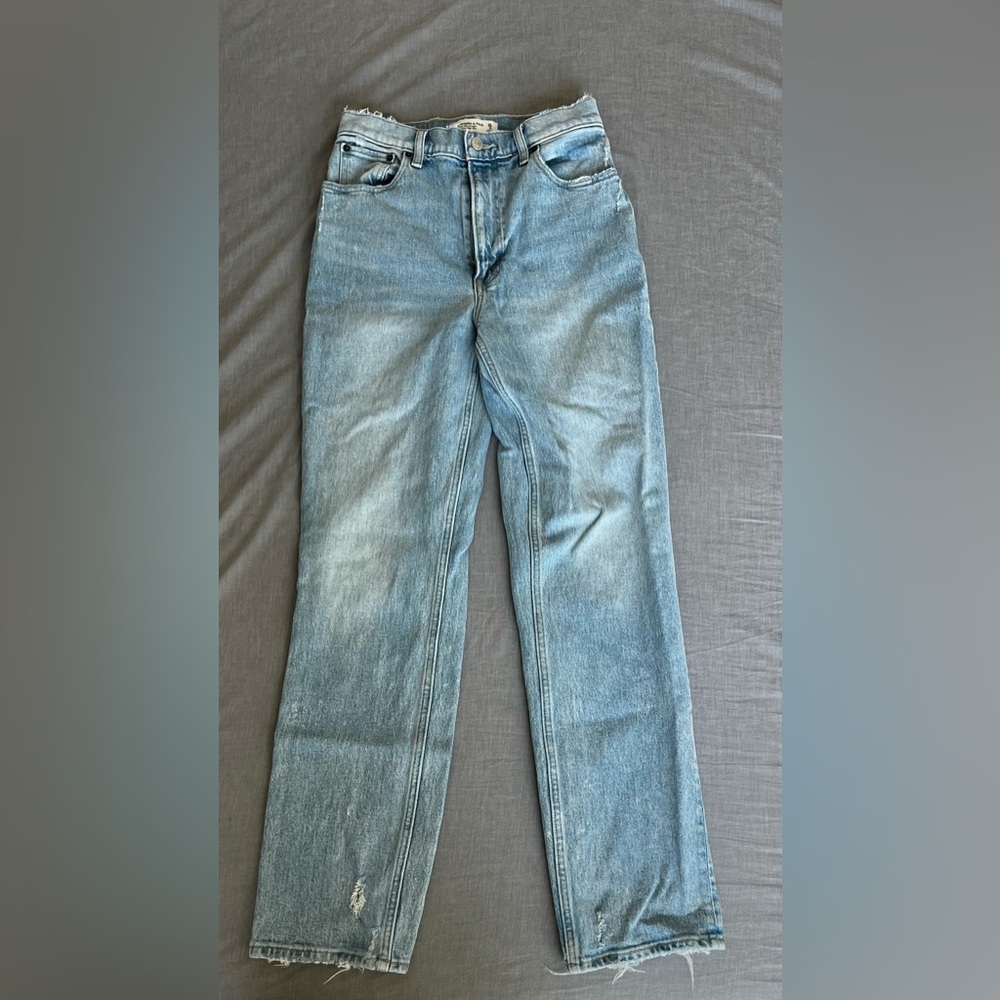 Abercrombie & Fitch 90’s Straight Ultra High Rise Jeans